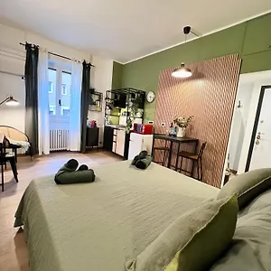 La Bella Charme 3 Km Away From Duomo/ Netflix & Wi-fi Included Appartamento